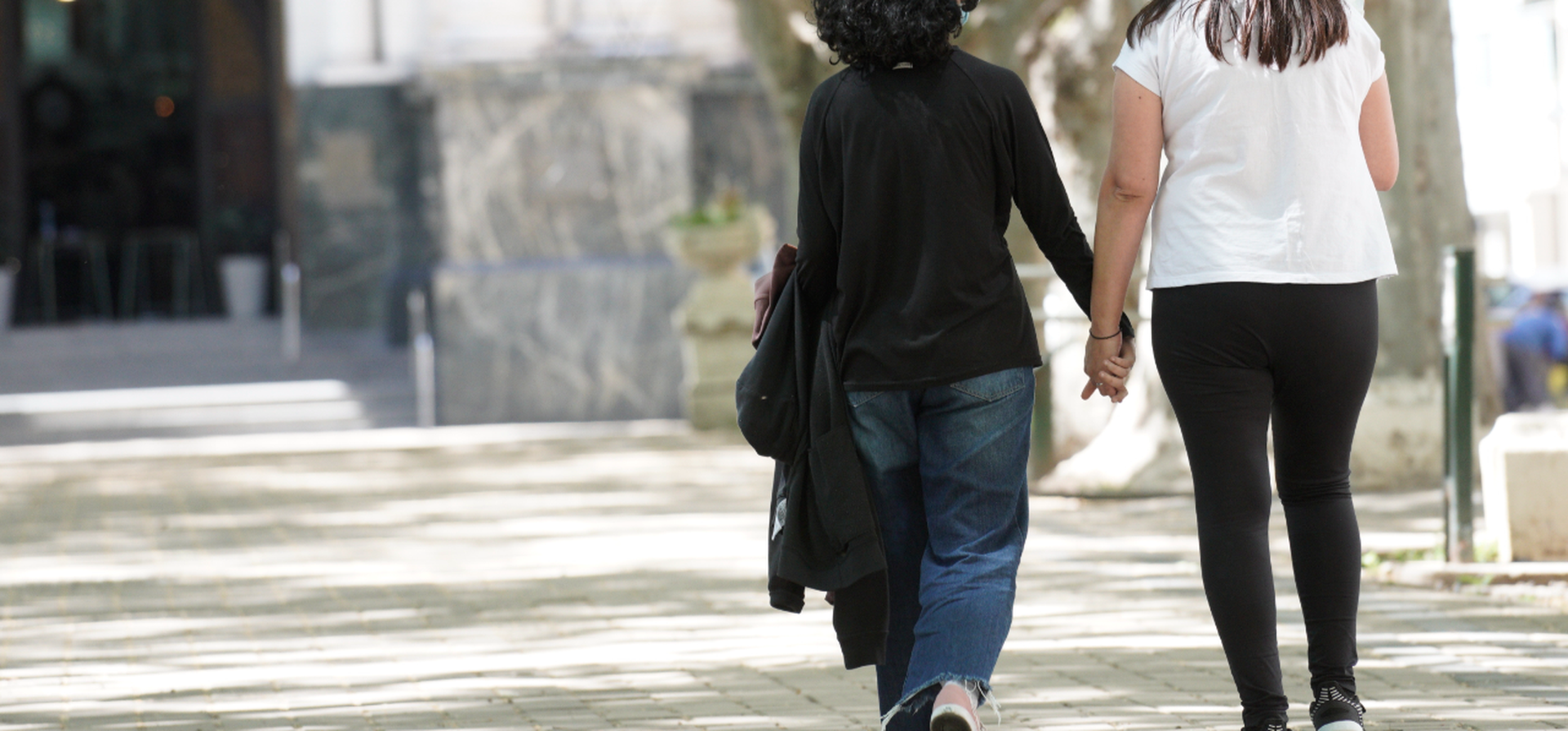 Llevará el apellido de la madre por el total desinterés del padre