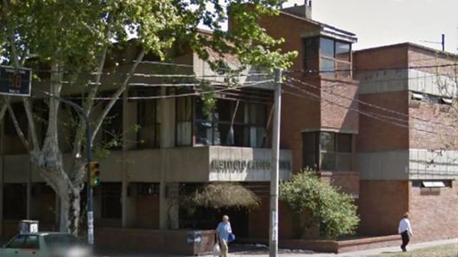 Hallan a una mujer asesinada en su casa e investigan el caso como femicidio