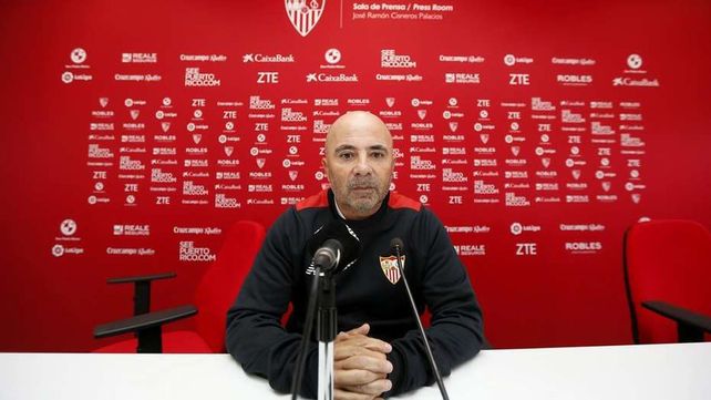 Jorge Sampaoli dirigirá este sábado su último partido en Sevilla y ya está listo para asumir en la Selección.&nbsp;