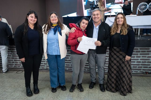 Timbúes realizó el sorteo de las 54 viviendas del Plan Hábitat