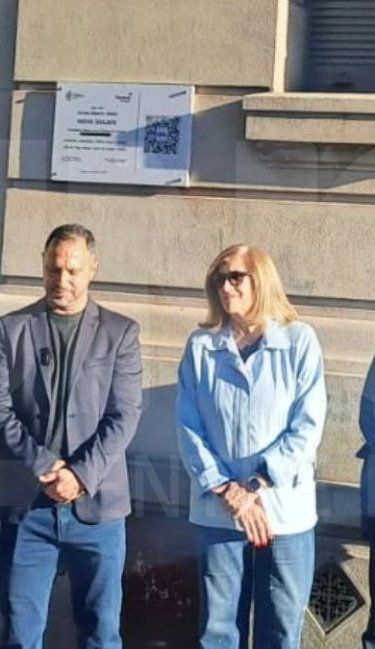 Paraná homenajeó al Indio Solari en el edificio del Correo Argentino