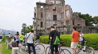 Jugadores de Pokémon Go invaden sitios en honor a víctimas de la bomba de Hiroshima