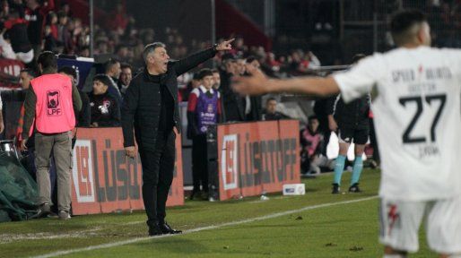 Kudelka: Fue un partido duro, jugamos mejor y la consecuencia fue este importante triunfo