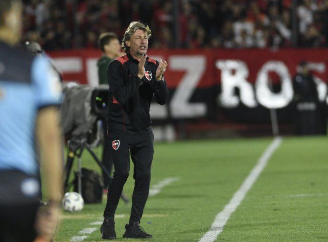 Gabriel Heinze dirigió a Newells en la temporada 2023.