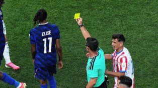 Michel Olise recibió una amarilla y si es amonestado en cuartos de final, no jugaría las semifinales.