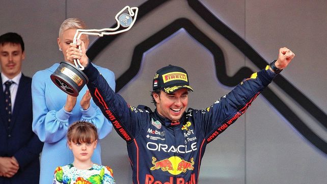 Sergio Checo Pérez extendió el vínculo con Red Bull hasta 2024.