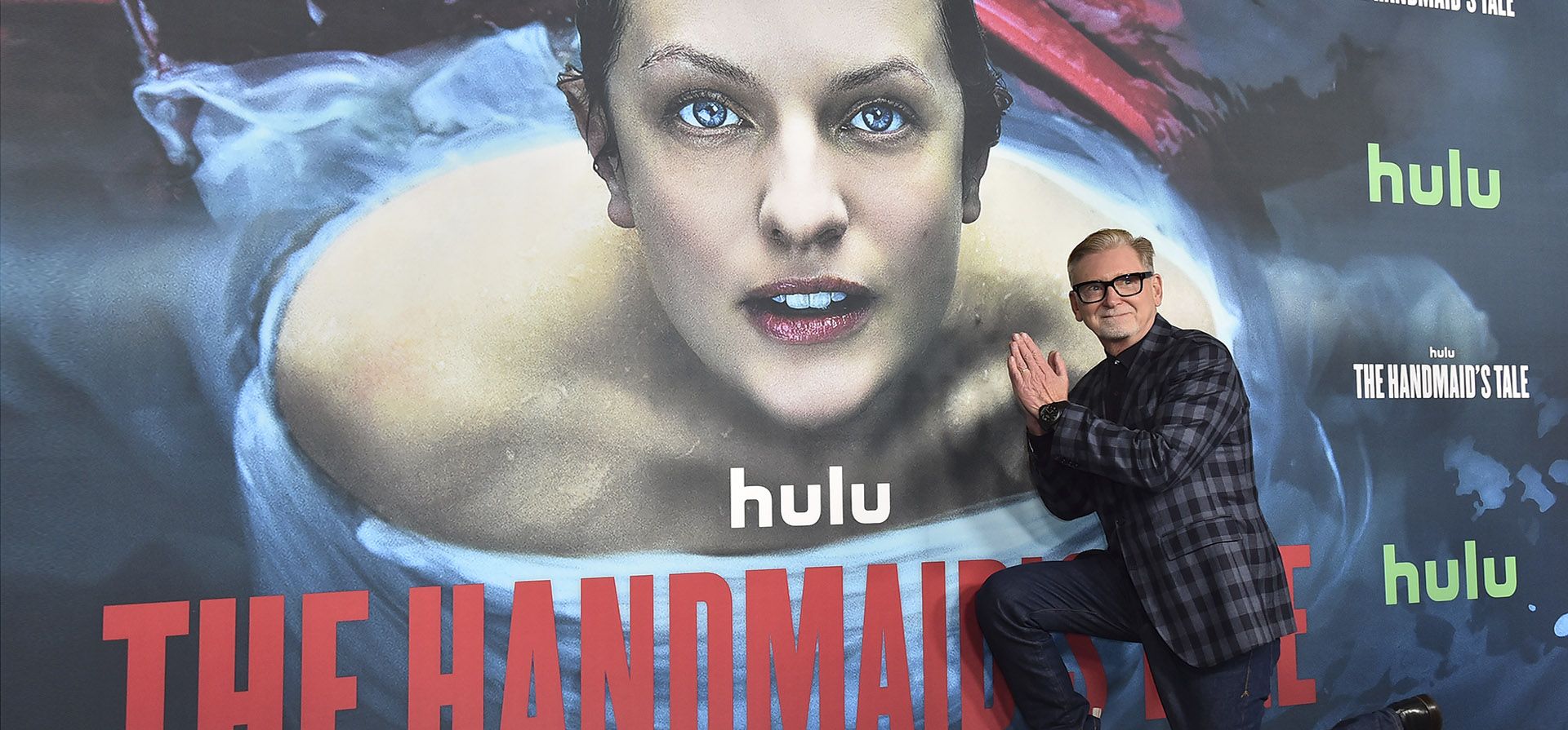 Warren Littlefield asiste al estreno de la quinta temporada de "The Handmaid