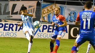 Unión pagó caro sus errores y falta de efectividad en Tucumán