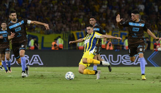 Maximiliano Lovera se mantiene entre los once. Fue el autor del gol en el partido que consagró campeón a Central.