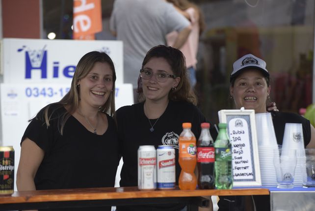 Fue un acierto el patio gastronómico en el Puerto Nuevo de Paraná