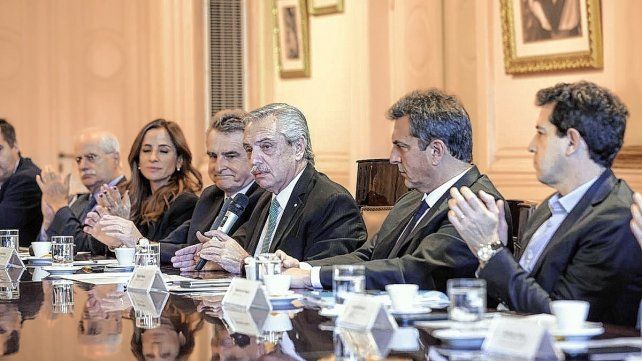 Alberto Fernández les recibió las renuncias a los integrantes de su gabinete