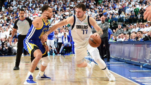 Dallas venció a Golden State y estiró la final del Oeste en la NBA