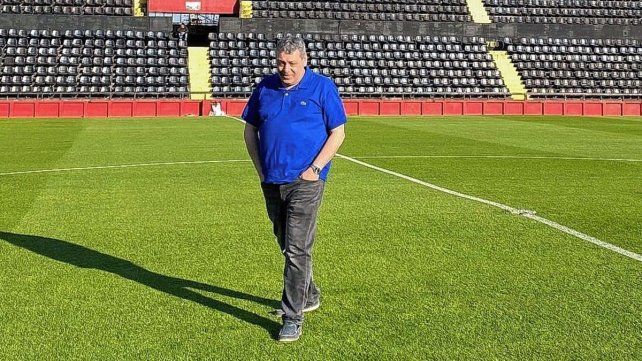 Colón: Magdalena viaja a Paraguay para intentar destrabar la inhibición de Espínola