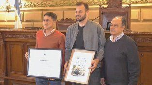 &nbsp;El santafesino Luciano De Cecco fue homenajeado por el Senado de la provincia de Santa Fe.