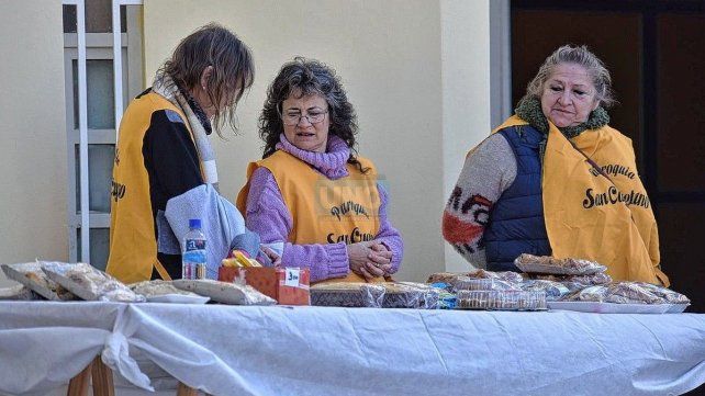 Cientos de paranaenses veneran a San Cayetano para pedir pan y trabajo