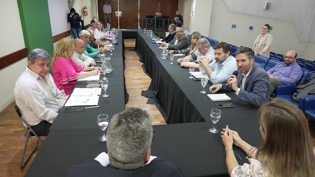 Los gremios docentes aceptaron la propuesta del gobierno
