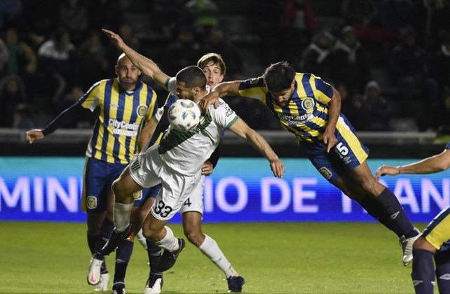 Fragilidad. Insúa gana ante la presencia de los nada sólidos zagueros canallas;&nbsp; Mallo pierde y Komar y Quintana solo miran.