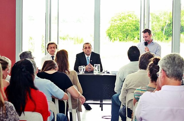 Reeligieron a Sattler como rector de Uader