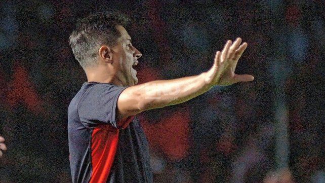 Medrán: Es entendible la ansiedad en Colón, pero esto es largo y comenzamos con autoridad