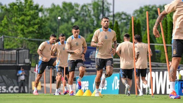 Nicolás Otamendi o Lisandro Martínez