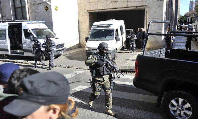 Por las dudas. Un gigantesco operativo de seguridad acompañó la llegada y estadía de Machuca en Tribunales.