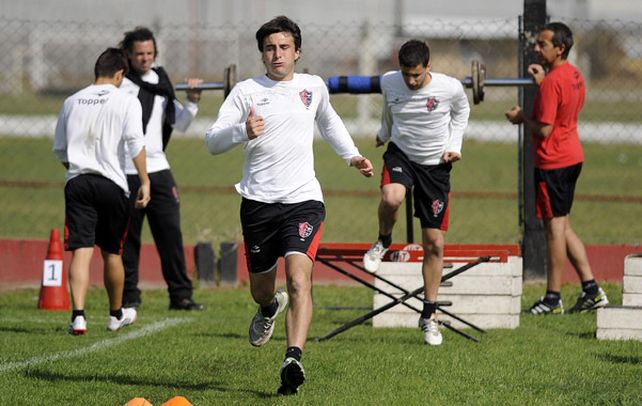 Sigue. El atacante de Rufino estará de movida en el partido ante Colón.