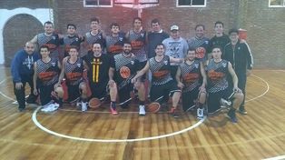 La fecha del Oficial comienza en Esperanza