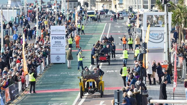 La clásica carrera de los autos más antiguos de Londres