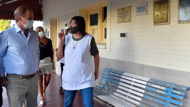 El gobierno prevé el inicio de clases presenciales en marzo