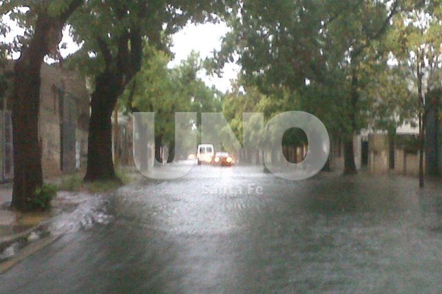 Diluvio en Santa Fe: cayeron 185mm y se suspendieron las clases