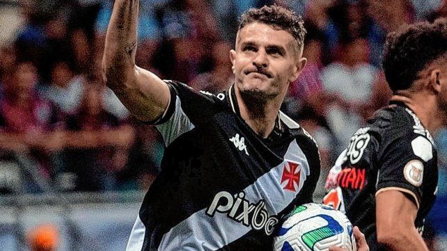 Pablo Vegetti sigue dulce con la camiseta de Vasco da Gama. Pablo Vegetti sigue dulce con la camiseta de Vasco da Gama.