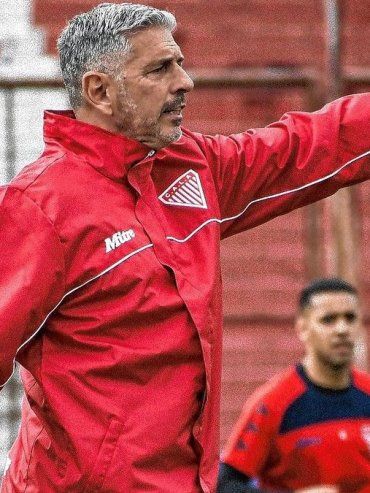 Monasterio palpitó el duelo con Colón: Para nosotros es una final