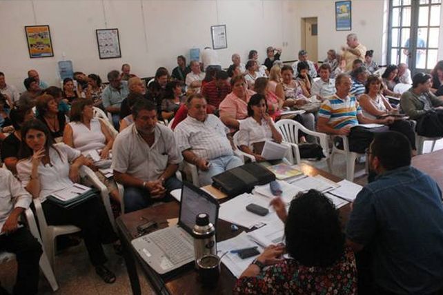 Docentes de Amsafé La Capital deciden entre cinco mociones