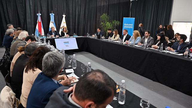 Rogelio Frigerio y Rosario Romero encabezaron una nueva reunión de gabinete
