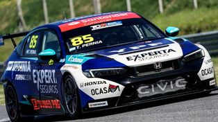 Con este Honda Civic, Tiago Pernía debutó con la pole en el Fangio rosarino para la primera fecha del TCR South América.