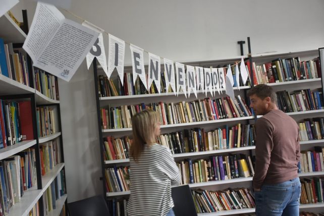 Ybarlucea: Reabrió la Biblioteca Julio Migno en un espacio renovado