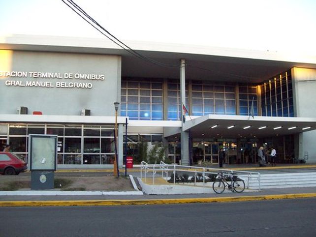 Un hombre fue detenido practicando sexo oral en un micro de pasajeros