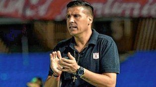 Juan Cruz Real sigue en carrera para ser el DT de Independiente.&nbsp;
