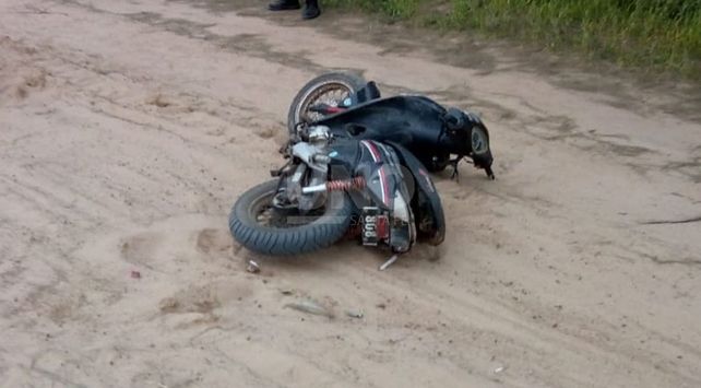 Falleció un hombre que cayó de su moto