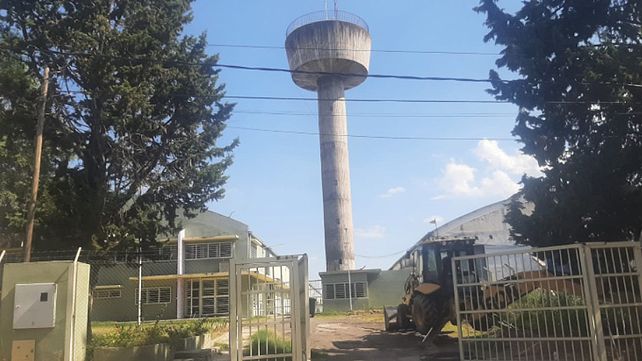 El Municipio de Paraná realiza tareas en cañerías de calle Croacia Norte y pone en funcionamiento un tanque de reserva de agua en Bajada Grande&nbsp;
