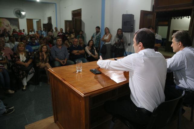 Esclarecimiento. Kueider recorre diferentes puntos de la provincia reuniéndose con militantes justicialistas.&nbsp;