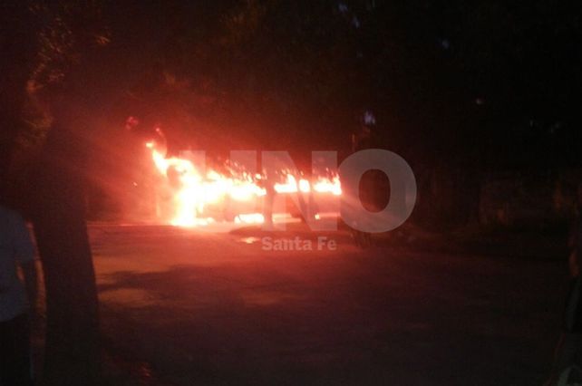 Se incendió un colectivo en Santo Tomé