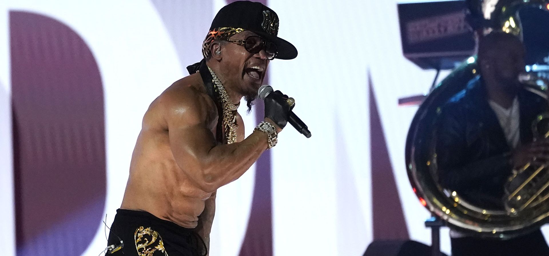 Grandmaster Melle Mel interpreta "The Message" en la 65ª entrega anual de los premios Grammy, el domingo 5 de febrero de 2023 en Los Ángeles. (Foto AP/Chris Pizzello)