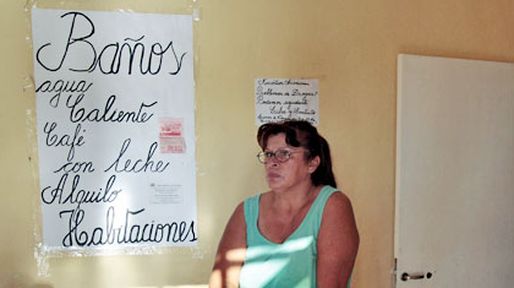 Por el fenómeno del Padre Ignacio se alquilan habitaciones cerca de la parroquia