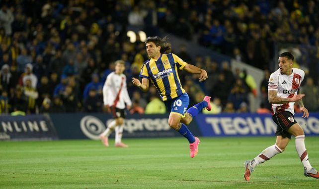 Nacho Malcorra convirtió el segundo tanto de Central contra River. El Millo se había puesto en ventaja por intermedio de Borja.
