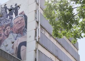 Inauguran el mural por el centenario de la Reforma Universitaria