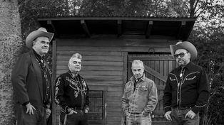 Mack Stevens se presentará con su banda The Sons of Sam