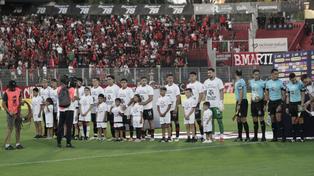El plantel de Newells que salió a jugar contra Estudiantes.