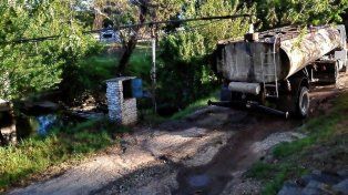 El agua para regar las calles de Crespo era sacada de arroyos con efluentes cloacales.