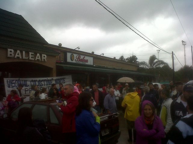 Los vecinos de Colastiné Norte se concentraron y exigen respuestas